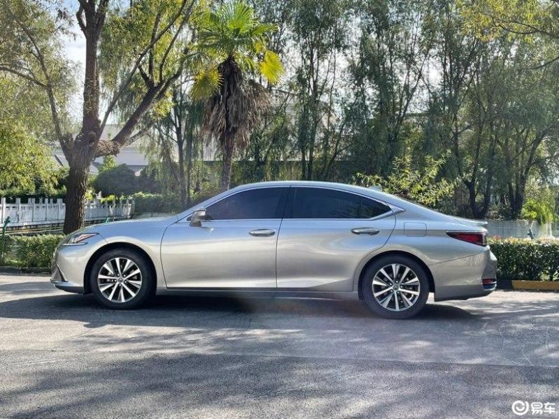 [雷克萨斯es 2020款 200 豪华版]怎么样口碑好不好-车友美伢太太点评