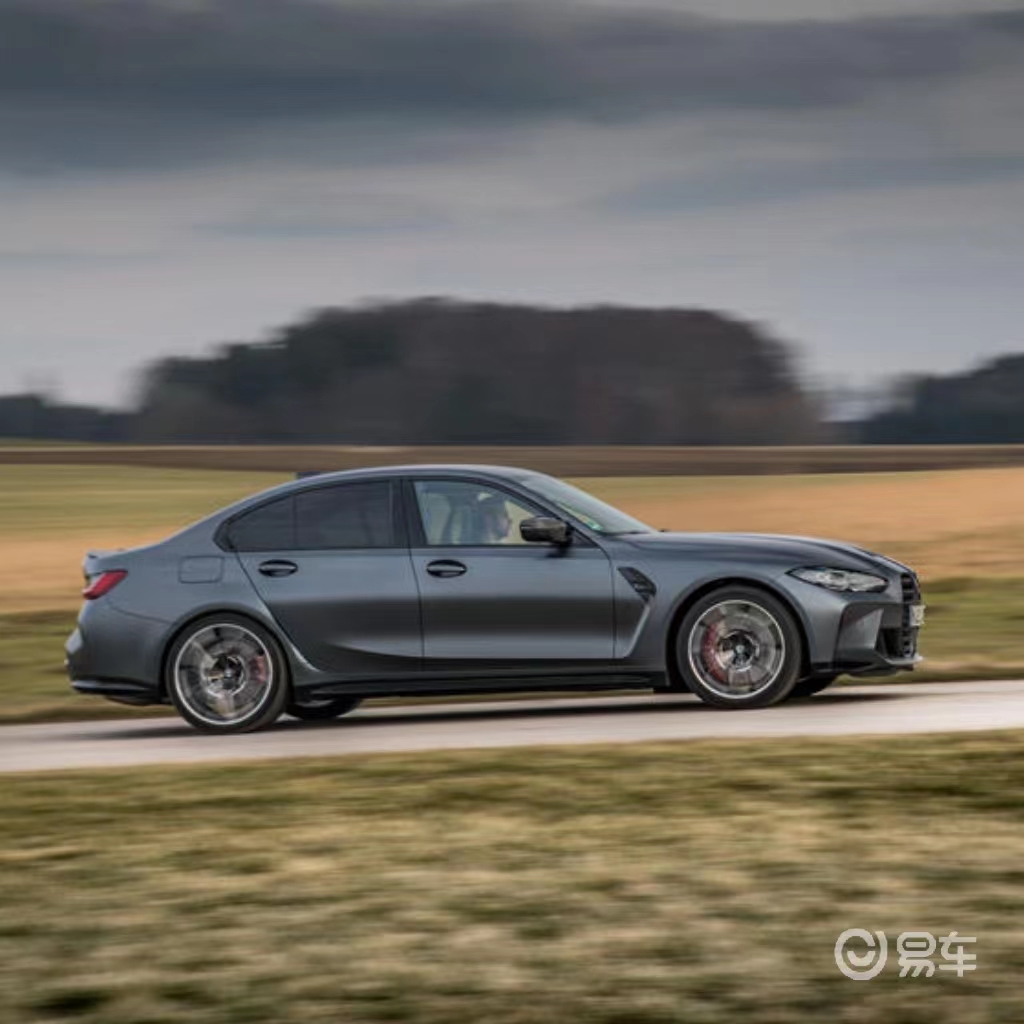 令人惊叹的狂野轿跑车宝马m3sedan