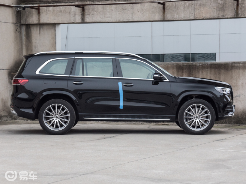 奔驰gls300选白色还是黑色?