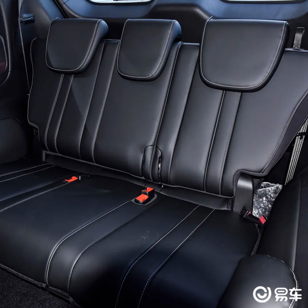 你知道传祺m6这车的第三排座椅怎么放倒吗