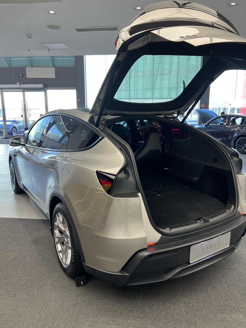 [Model Y L 2025款 751km 长续航全轮驱动版]怎么样口碑好不好-车友草帽路飞点评-易车