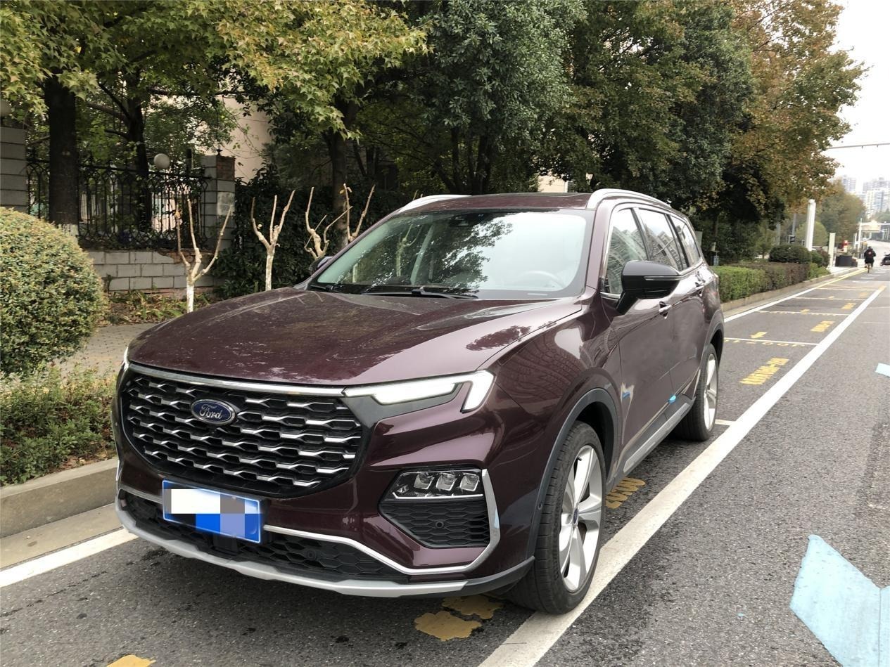 第一次觉得车位线有点小了~_福特equator社区_易车社区