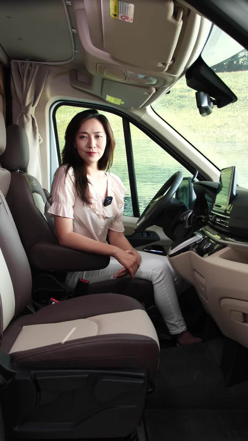 Maxus Rv90 大通大通V90房车2021款 上汽大通MAXUS RV90 生活家V90 2.0T 自动 大额头横床豪华版全车总览视频说明书_车型亮点项_易车