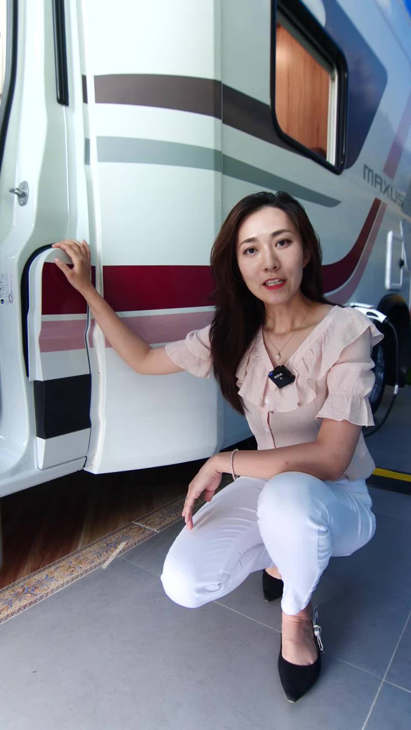 Maxus Rv90 大通大通V90房车2021款 上汽大通MAXUS RV90 生活家V90 2.0T 自动 大额头横床豪华版全车总览视频说明书_车型亮点项_易车