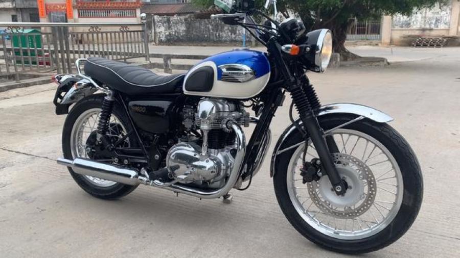 川崎kawasaki w400 复古街车