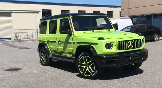 罕见柠檬绿奔驰g63车价249万加价70万连轮毂都是绿色