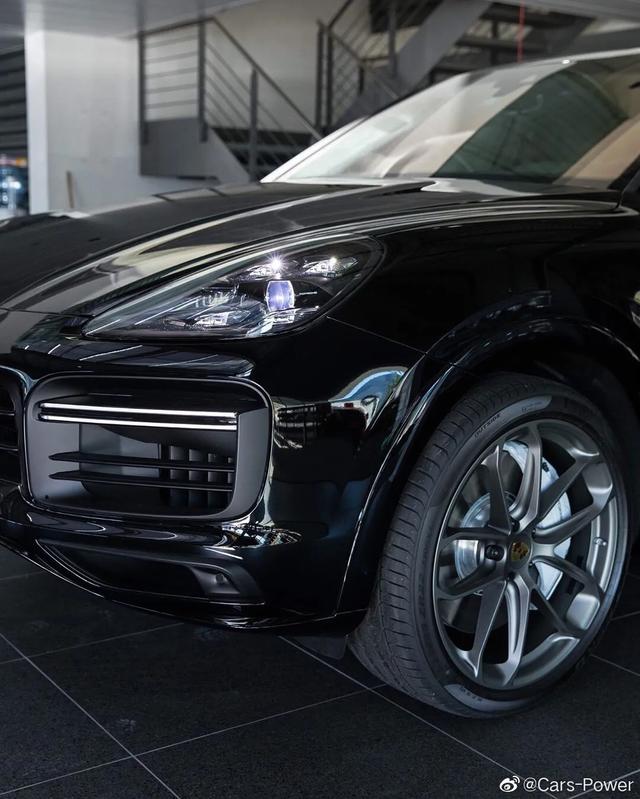 原厂黑化全新保时捷卡宴turbocoupe美到极致