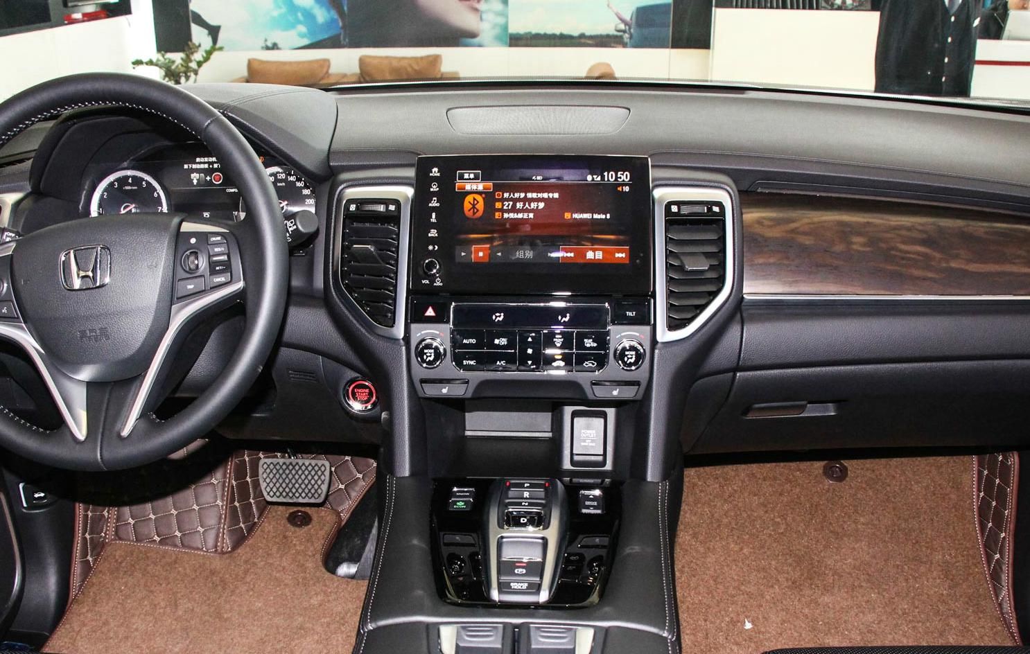 2019款全新本田urv亮相外观不输冠道比大众途昂强