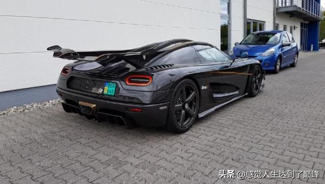 柯尼塞格最后一台one:1,买家是公司大股东,选了黑金车身