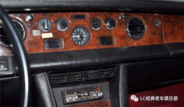 曾经的传说实拍1973年劳斯莱斯银影silvershadow