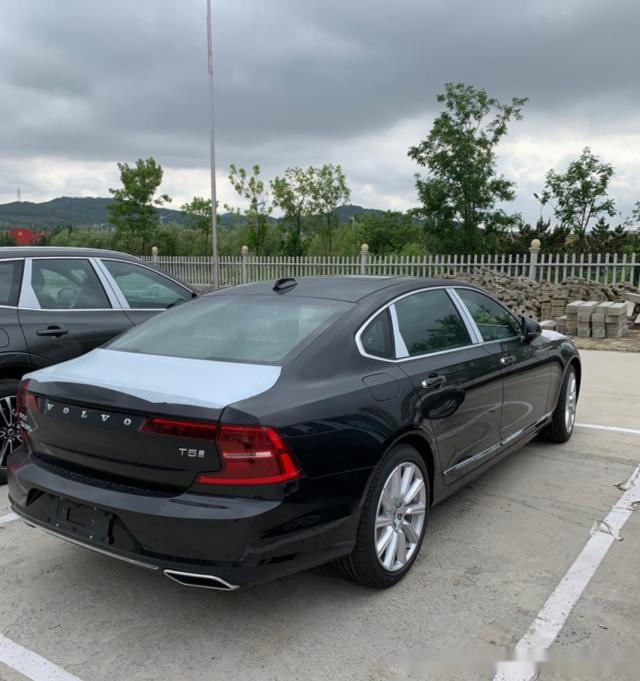 352万喜提2020款沃尔沃s90气场不输奥迪a6l