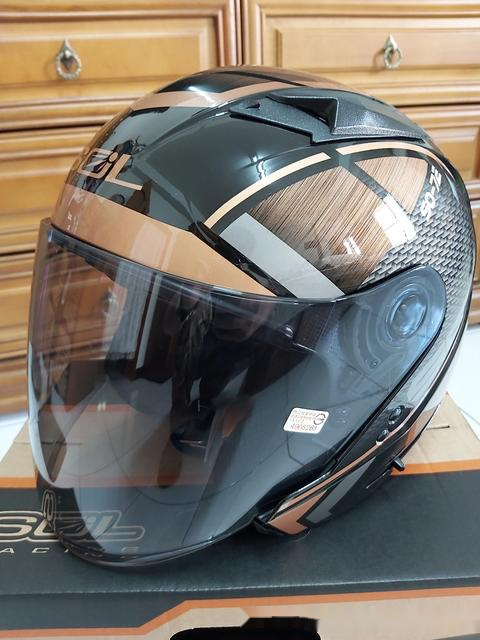 开箱分享新头盔sol幻影黑铜配色