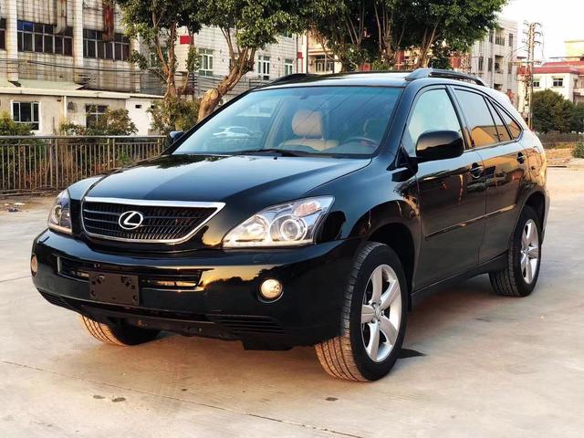 实拍这辆雷克萨斯rx400仅7万全球首创油电混合动力豪华suv