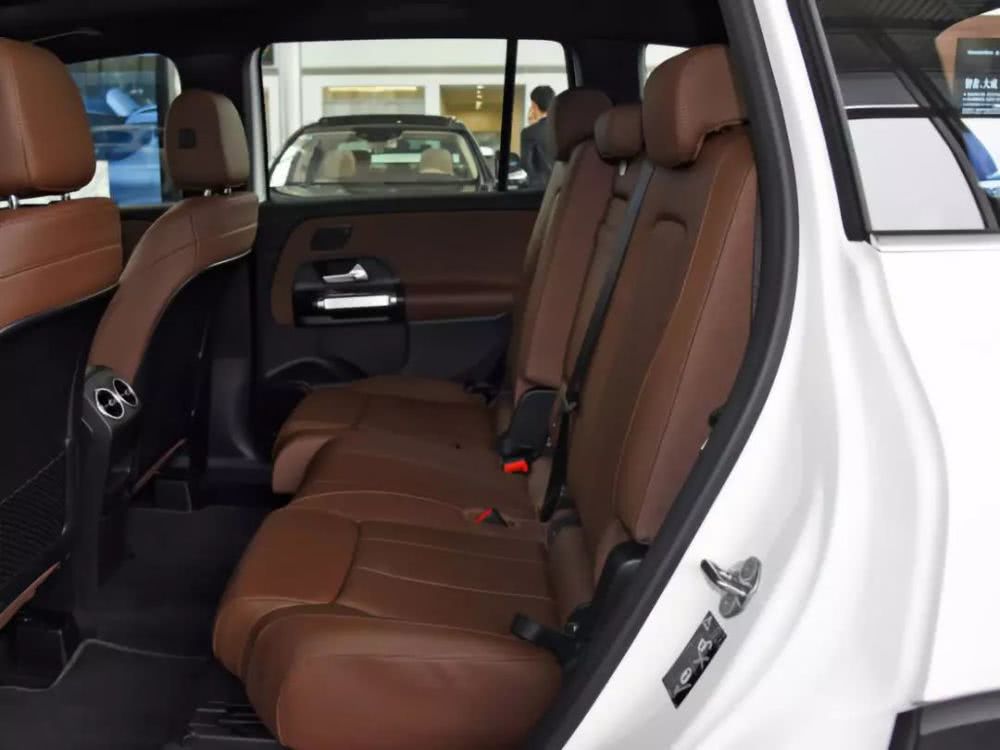 30多万的奔驰glb有哪些优点和缺点?