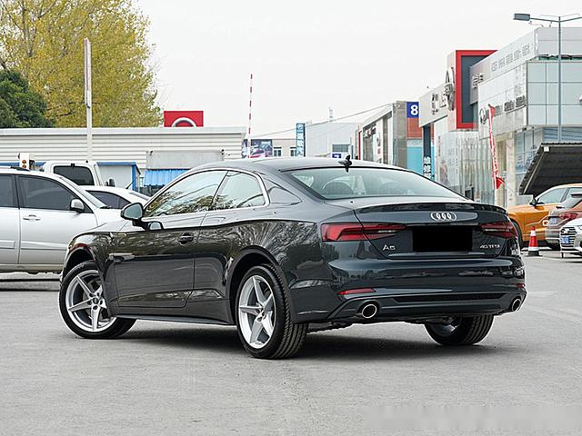 30来万的奥迪轿跑空间和a3同水平7秒多破百不如买奥迪a4