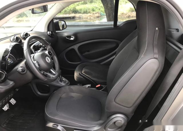 最小的奔驰都市精灵smart