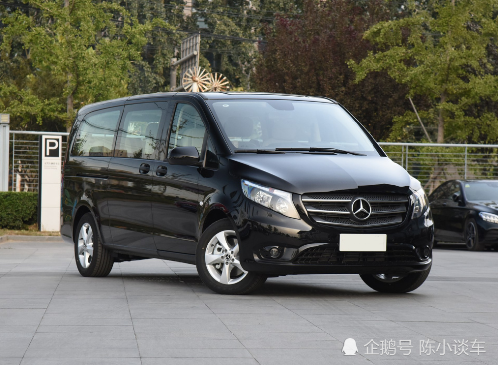 比别克gl8更适合一家出行的mpv八座是它最大的卖点油耗还不高