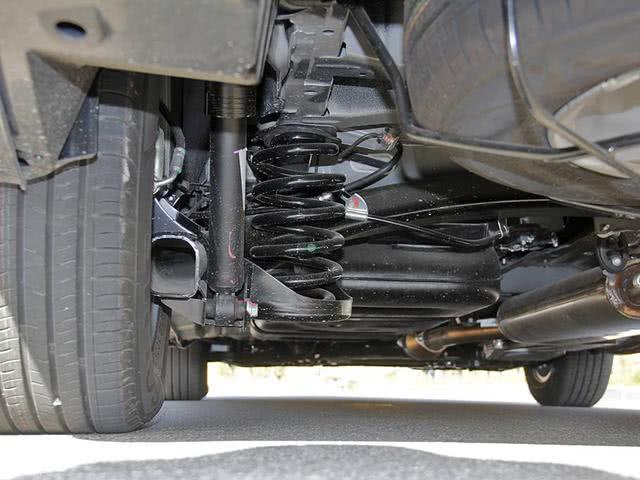 后悬架的成本很高吗?为何法系钟爱扭力梁?多连杆就真的高贵吗?