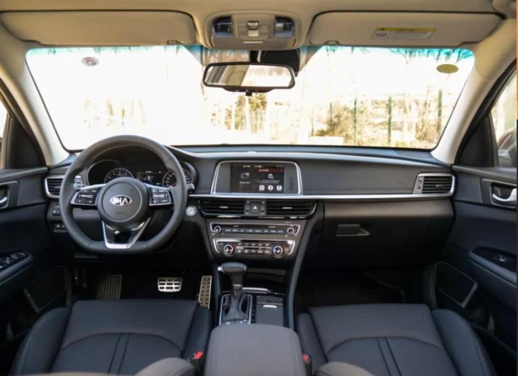 再来看全新一代k5的内饰:无需赘言,这张图片已经能够说明全新一代起亚