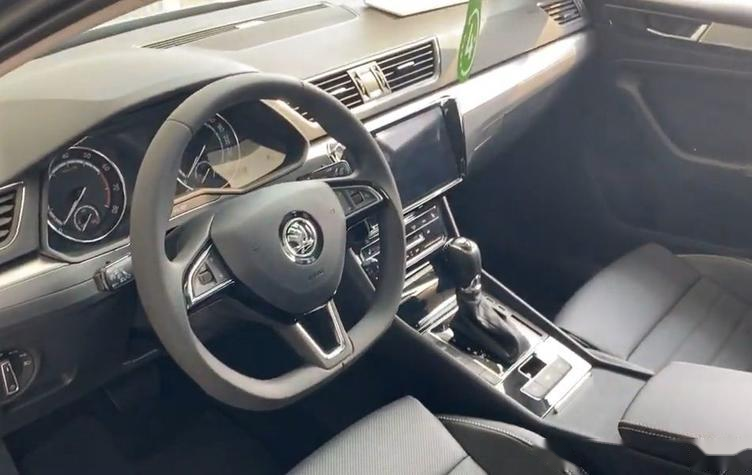 2020款斯柯达速派上市售价16992399万元