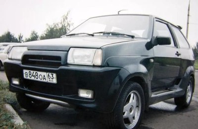 上个世纪90年代tarzan 拉达跨界车专为乡村公路设计的越野车底盘