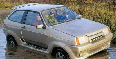 上个世纪90年代tarzan拉达跨界车专为乡村公路设计的越野车底盘