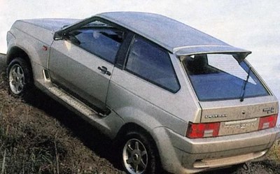 上个世纪90年代tarzan拉达跨界车专为乡村公路设计的越野车底盘