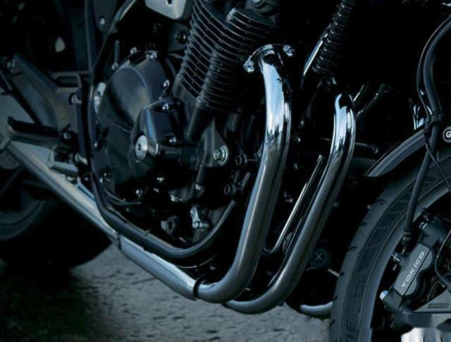 风冷四缸复古机车迎限量款 本田cb1100rs换新配色 全黑更有气质 易车