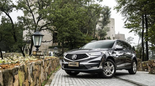 本田汽车作为经典日系车品牌,在华市场有很高影响力,旗下产品众多,像