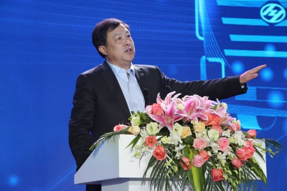 "上汽集团副总裁,上汽红岩董事长蓝青松对2019年上汽红岩所取得的成绩