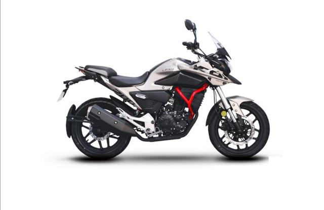 第五款:力帆kp250力帆的kp250二手价也是非常的便宜,新车1.