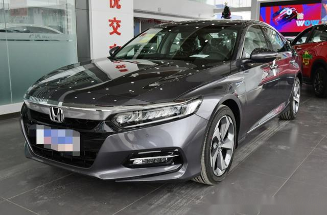 开了三个月的inspire体验朋友的雅阁车主细节处有差别