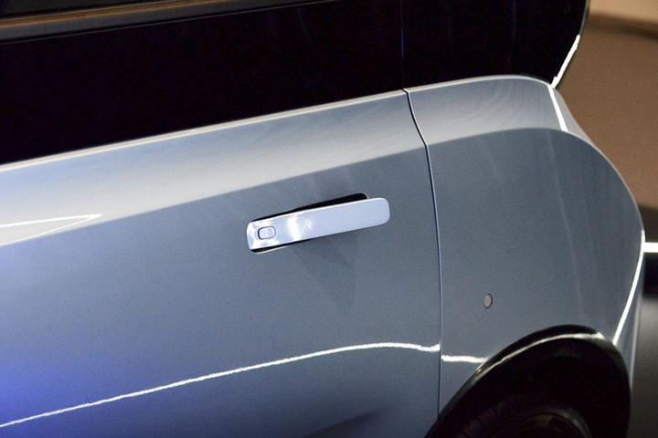 新宝骏 e300 全新武装配备隐藏式门把手_易车