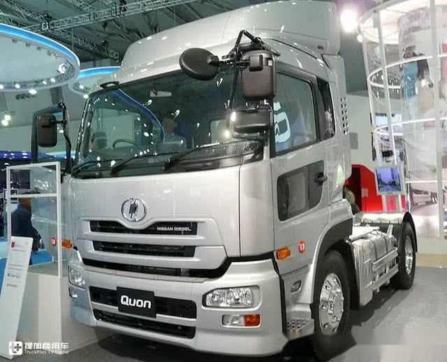 实拍日产柴酷腾搅拌车,集欧日技术的高端重卡如今却在"吃灰"