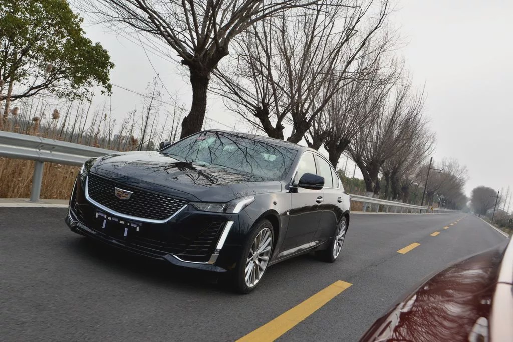 安静外表下是颗躁动的心凯迪拉克ct5试驾