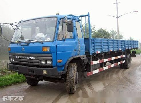 153正式投产,这款车采用了日产柴的驾驶室,搭载的是康明斯b系列柴油