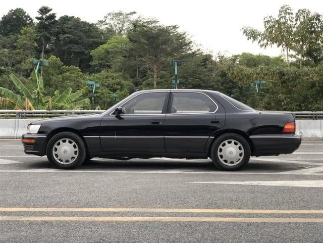 雷克萨斯情怀老车1995年凌志ls400