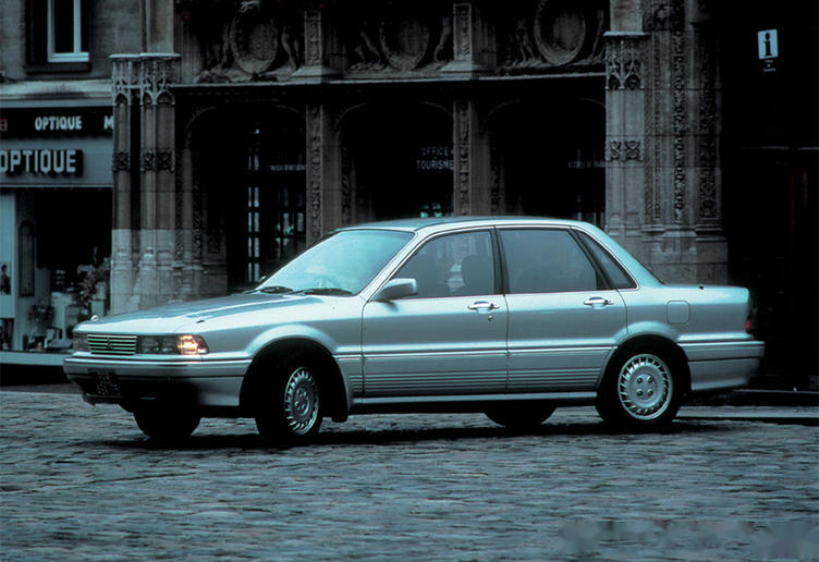 戈蓝的前世今生从三菱运动车鼻祖到前驱舒适轿车的蜕变