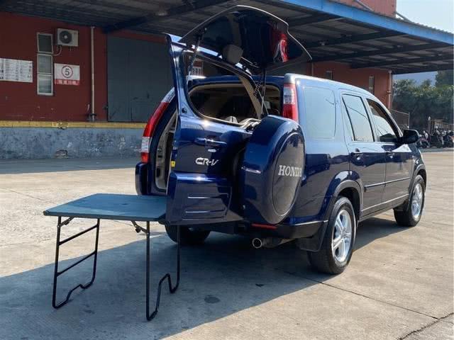 经典老车2005款后挂备胎老款本田crv