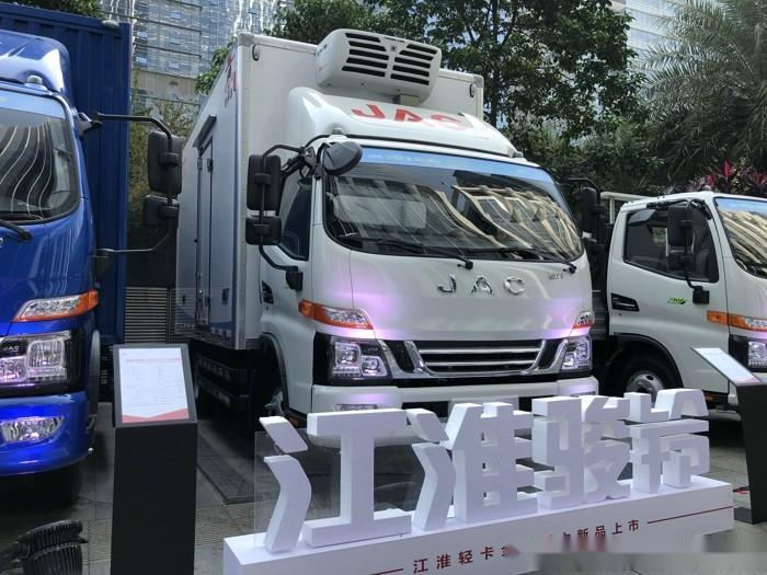 轻卡排行榜_...福田稳居中轻卡销量王、东风月销首次过万……11月重、