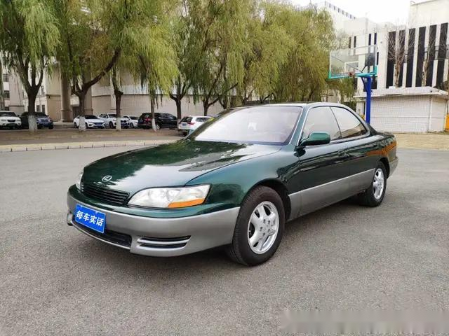 26年的经典情怀老车凌志es300