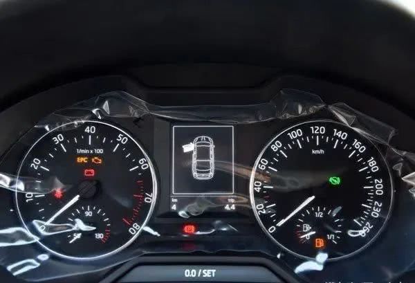 当选择一辆二手车的时候,许多的消费者都是首先看车辆的行驶里程,并且