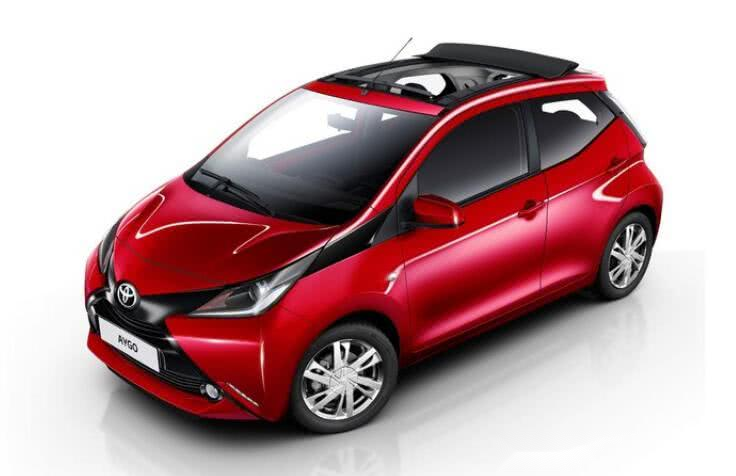 丰田版f0实车亮相动感外观15寸轮毂炫酷外形比飞度还给力