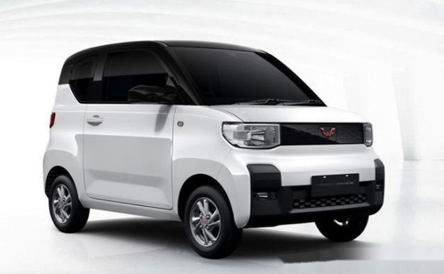 外观部分,五菱宏光miniev的设计非常具有特色,造型精致小巧,跟五菱