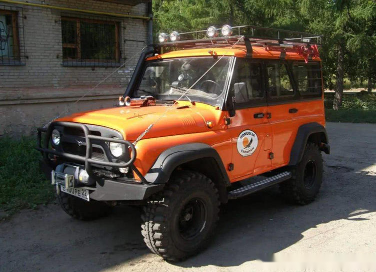 北京212的远方表兄弟来自俄罗斯的硬派越野车瓦滋猎人