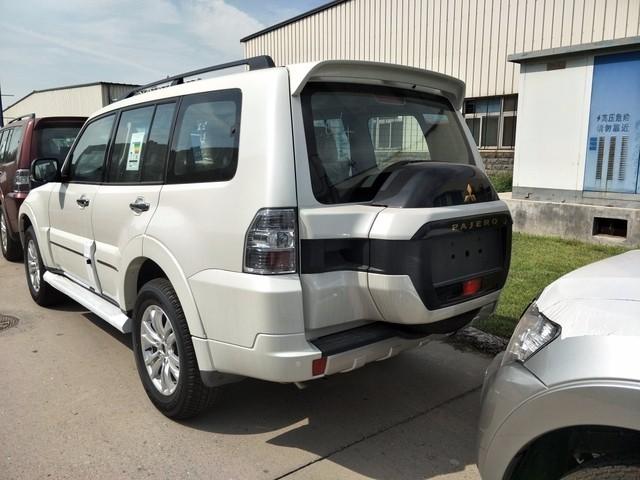 经典山猫2020款三菱帕杰罗v97实拍解析