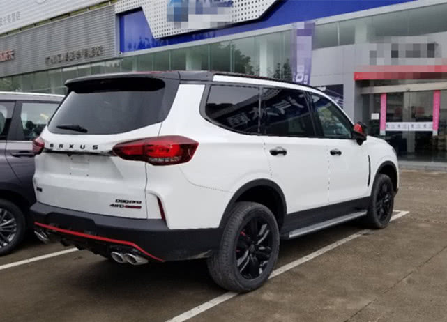 上汽大通d90pro柴油版到店配两把锁20升双增压zf8at