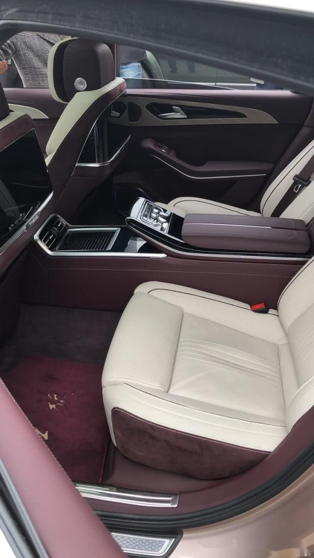 离上市不远了全国红旗h9展车到店