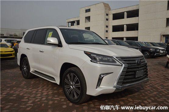 2020款雷克萨斯lx570后雾灯改为扇形,后保险杠由平面