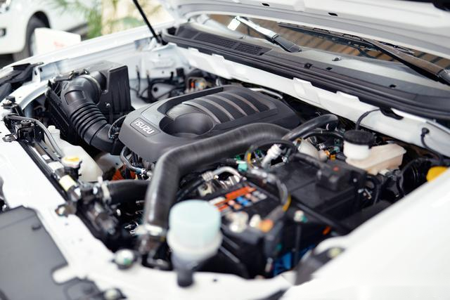 保持硬派心|贵阳首台江西五十铃mu-x牧游侠1.9t实拍_易车